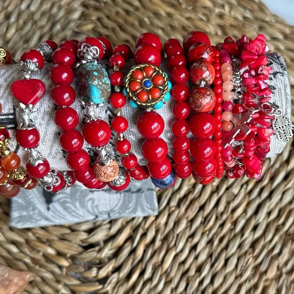 Sea glass Coral  beaded bracelet - Picture 4 of 6